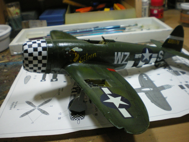 républic P-47d thunderbolt   Ech-1/48 Academy Imgp2592