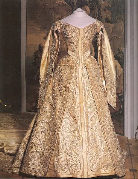 Robes de l'époque des Tsarines de Russie 25742010