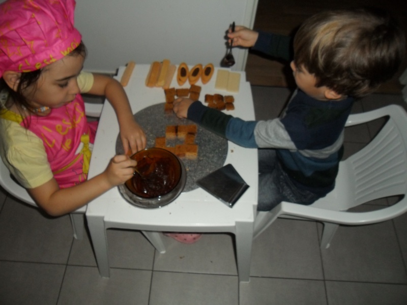 La maison en pain d'épices de Zeïneb et Yacine Sam_0914