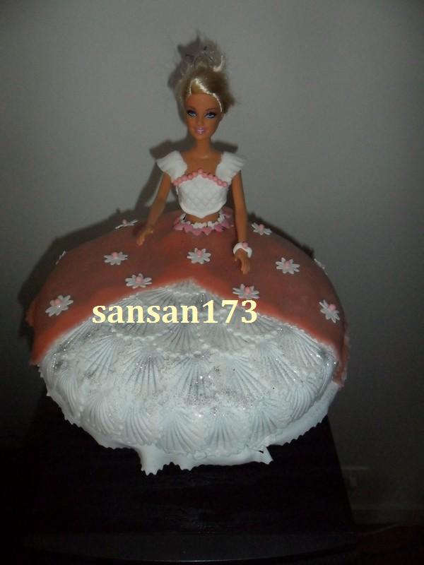 Barbie en gâteau Sam_1213
