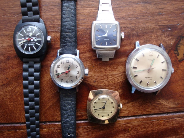Un post qui référence les montres de brocante... tome II - Page 2 Dsc00816