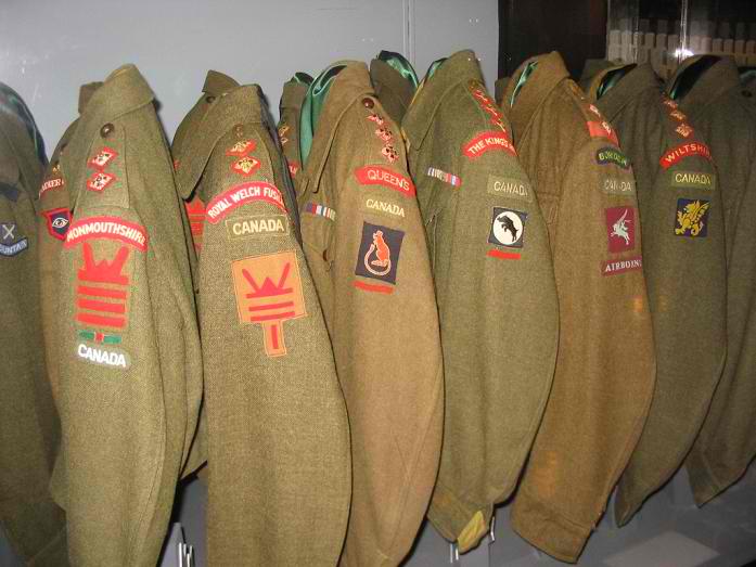 What is the Rarest WW II Canadian Battle Dress? Troopi11