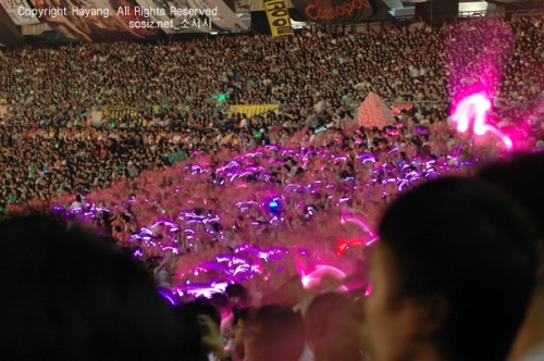 [05/11/2011] Jusqu’où les anti-fans et les fans sasaengs sont-ils capables d’aller ? Snsd110