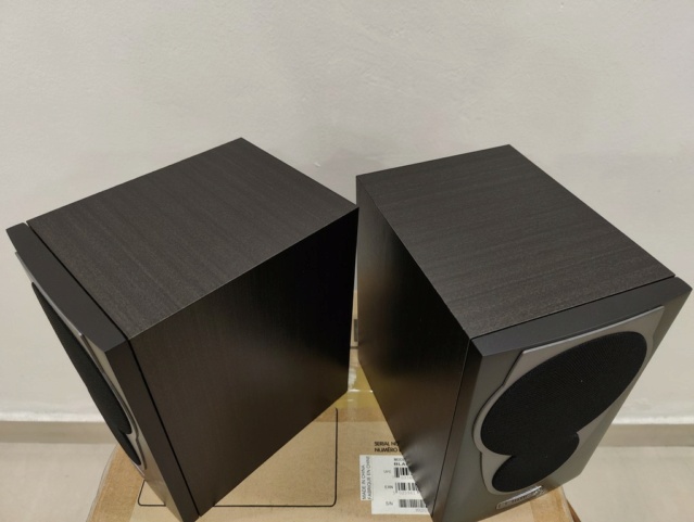 Mission MXs bookshelf speakers (used) Img20238