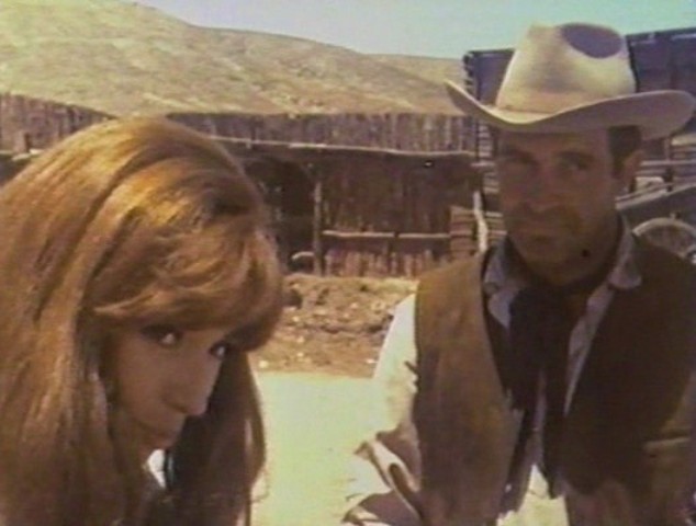 2.000 dolares por Coyote / Django cacciatore di taglie . 1966 . Leon Klimovsky . Vlcs1009