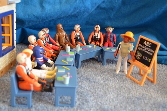 Star Wars Figures in Action!!: Overview On Page 1 - Page 5 Ackbar12