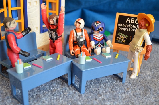 Star Wars Figures in Action!!: Overview On Page 1 - Page 5 Ackbar13
