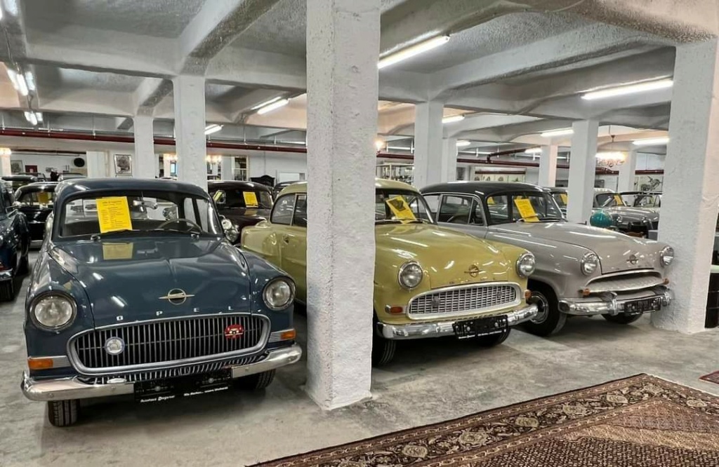 Z vašeho foto archivu na fb: Užasná sbírka starých vozů Opel  Fb_i1278