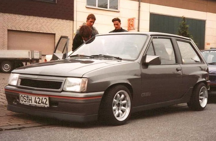 Opel Treffen Comeback: Pár dalších fotek z legendárních 90let :)  - Stránka 4 Fb_i2200