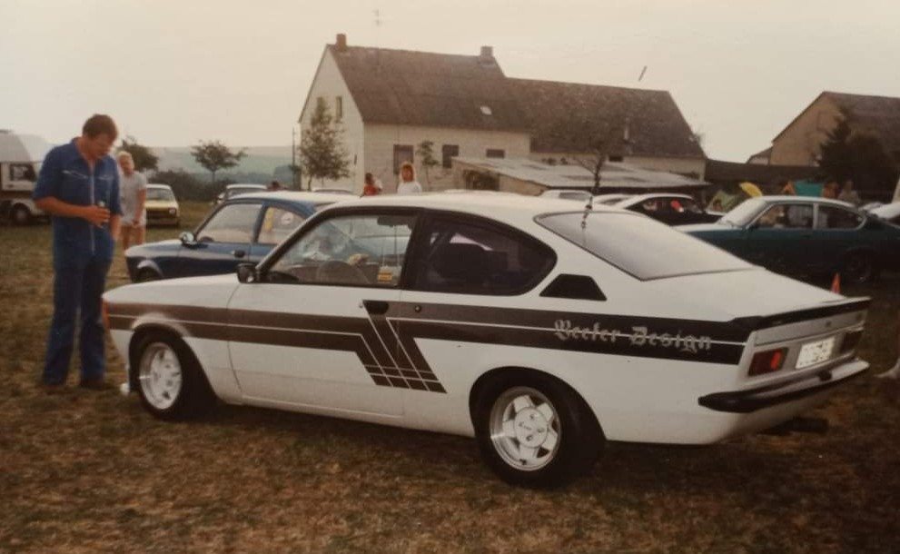 Opel Treffen Comeback: Pár dalších fotek z legendárních 90let :)  - Stránka 5 Fb_i2343