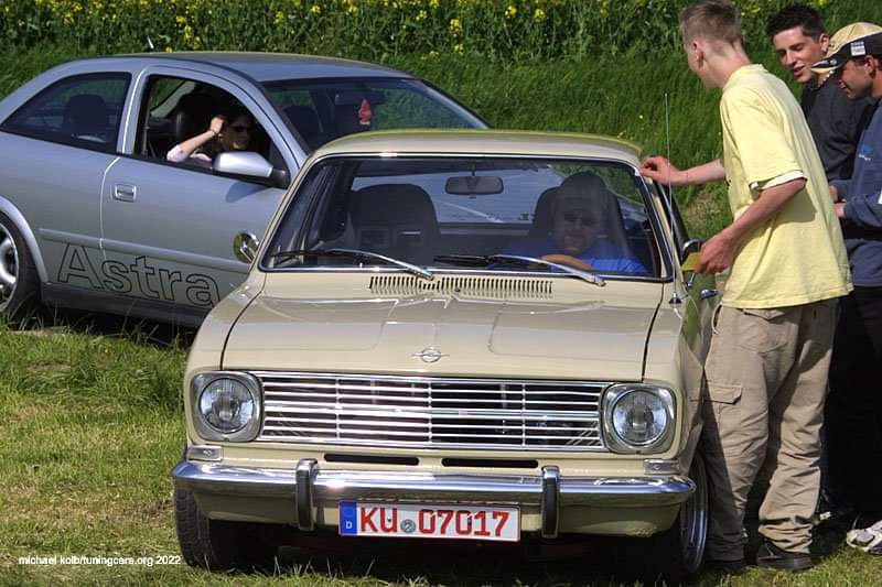 ZAJÍMAVÉ OPELY NA OPEL TREFFEN A ČESKÝCH TUNING SRAZECH - Stránka 22 Fb_im539