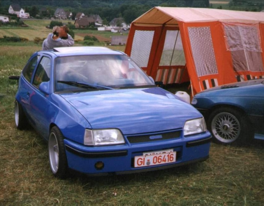 Opel Treffen Comeback: Pár dalších fotek z legendárních 90let :)  - Stránka 3 Img_2181