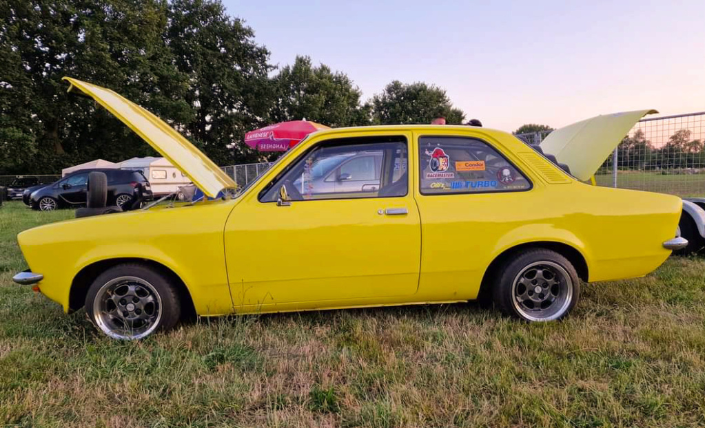 ZAJÍMAVÉ OPELY NA OPEL TREFFEN A ČESKÝCH TUNING SRAZECH - Stránka 23 Psx_1593