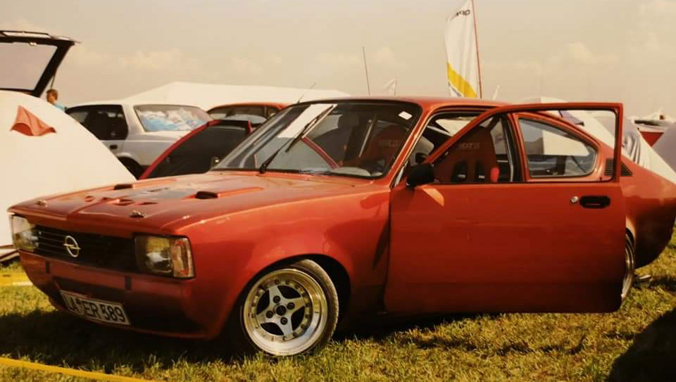 Odvážné a krásné devadesátá léta na Opel srazech :-)  - Stránka 2 Psx_2387