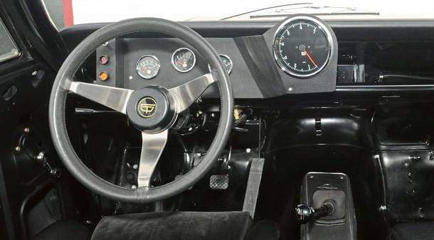 Závodní legenda - Opel Rekord C Limo "Černá Vdova" 1968  Psx_2474