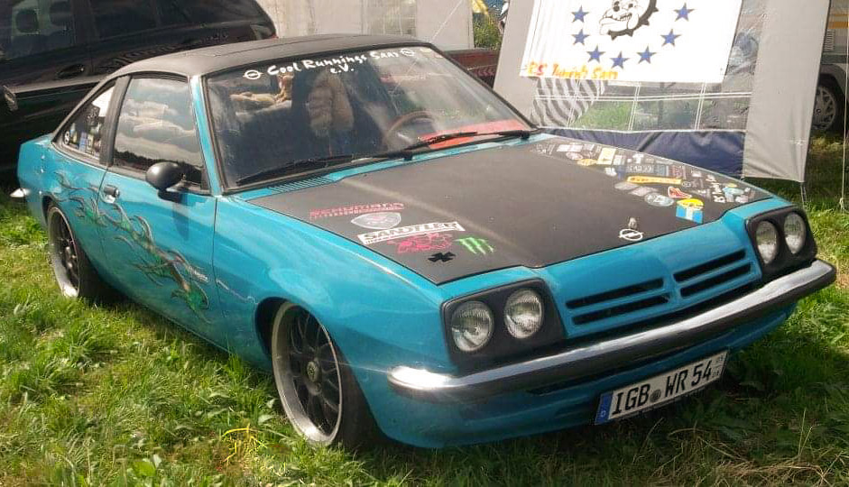 ZAJÍMAVÉ OPELY NA OPEL TREFFEN A ČESKÝCH TUNING SRAZECH - Stránka 20 Psx_2841