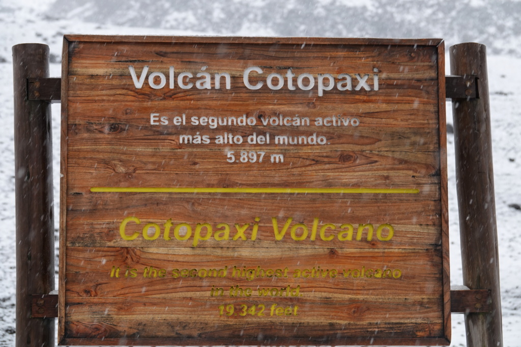 VOLCAN COTOPAXI 5897 m Dsc01813