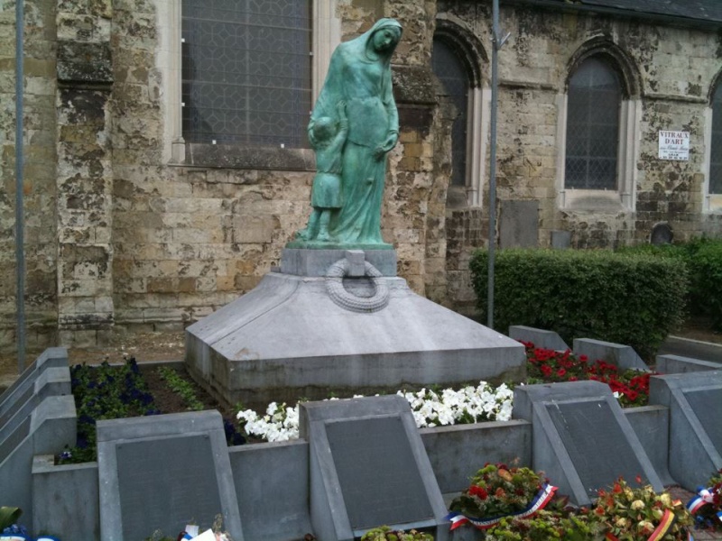 monument aux morts - Les monuments aux morts Esc110