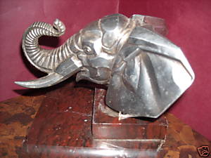 mascotte Latil éléphant Bt17d410