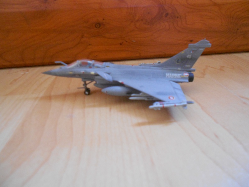 RAFALE M 1/144 [Revell] Dscn2114