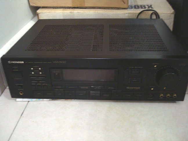 Pioneer VSA 5500 av surround amplifier Dsc04012