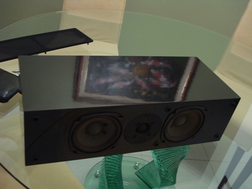 NHT VS2 center speaker (SOLD) Dsc04062