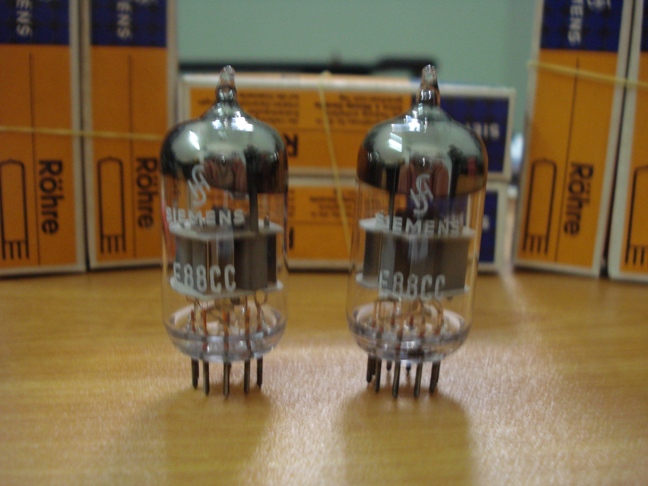 Siemens  Russia 6922 or Ecc88 vintage tubes Dsc04229