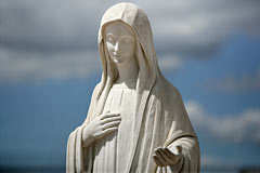 Prière à la Vierge Marie pour la Paix - Page 2 Marie121