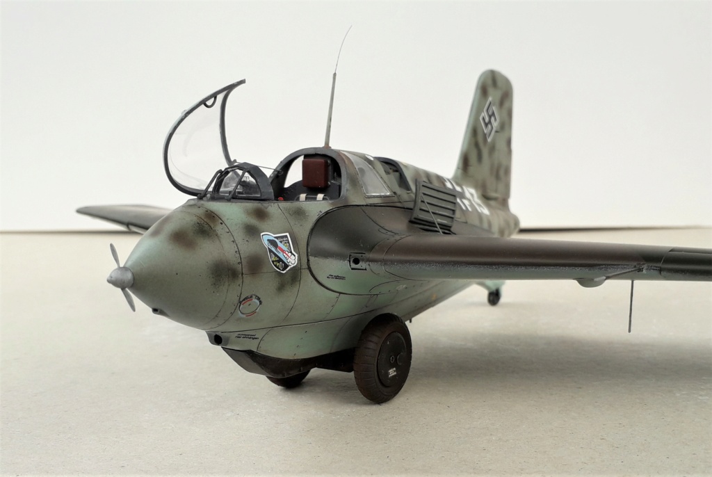 Messerschmitt Me 163 B Meng. 1/32 20220815