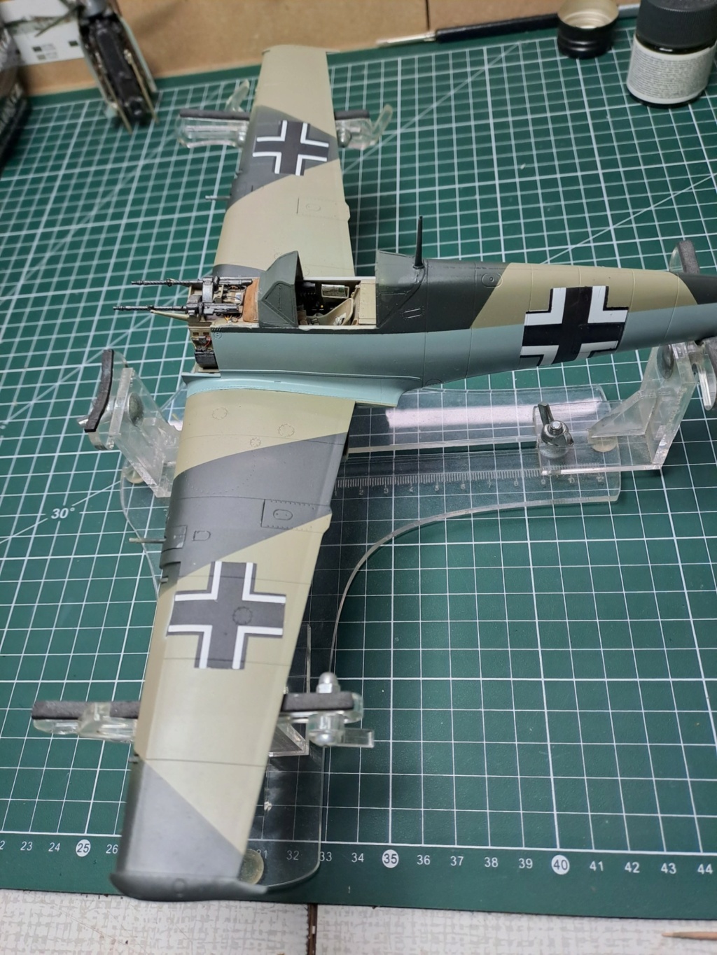 [Hobby 2000 (Dragon)]  1/32 - Messerschmitt Bf 109 E-4   (bf109) - Page 7 Thumb129