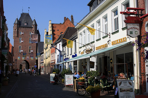 Par ordre alphabétique, des villes et des villages . - Page 7 Xanten10