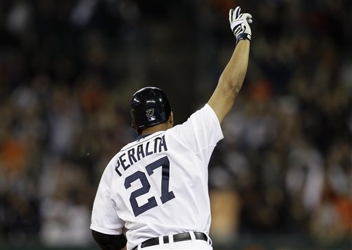 Peralta's two run shot helps the Tigers beat the White Sox in the Ninth 5-4...FOR POSTGAME RECAP GO TO YOUTUBE UNDER: currich5 Jhonny10