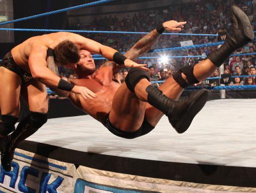 SmackDown - October 14, 2011 - Dallas, TX Sdbatt15