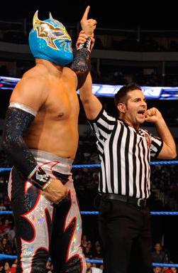 SmackDown - October 14, 2011 - Dallas, TX Sdsinc28