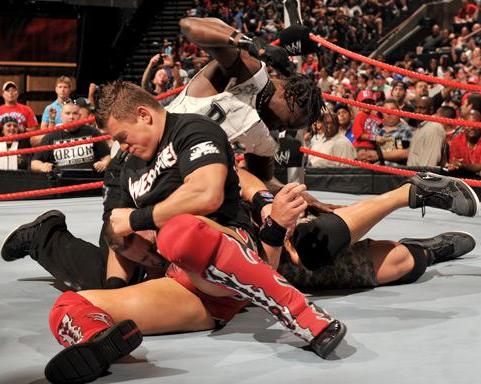 WWE VENGEANCE 2011 RESULTS Venwwe13
