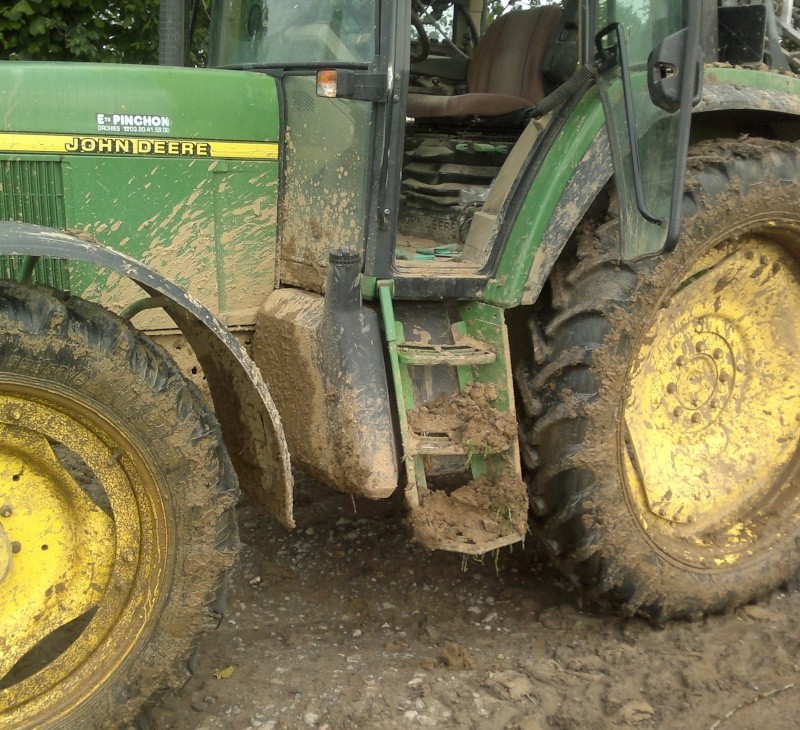 Concours du tracteur le plus cradingue - Page 4 07062011