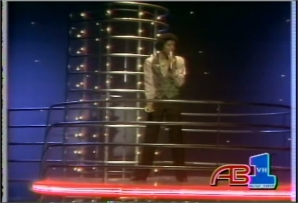 [DL] Michael Jackson & The Jackson - American Bandstand (1979)   Bandst11