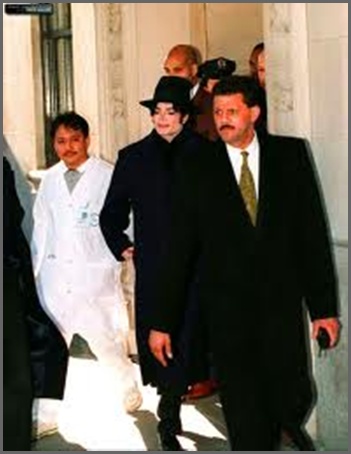 Declaração do Dr. William Que Atendeu Michael, Quando Ele Desmaiou em 1995 Images17