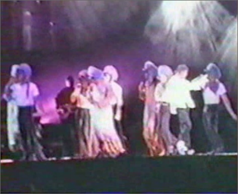 Dangerous Tour Live In Toulouse 1992 (Amateur Version)  Toulos21