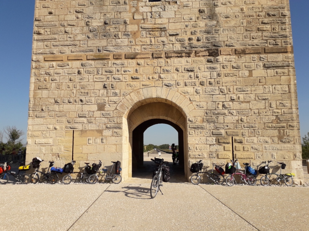 Nice perpignan - (Brompton tour) De Nice à Perpignan - Biarritz - Bordeaux [5 au 30 septembre] saison 13 •B - Page 3 20180992