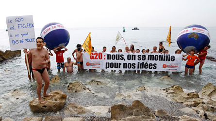 G20: Cannes se transforme en forteresse 20111111