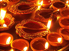 Happy Diwali , joyeuse fêtes des lumières! 220px-11