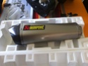 Silencieux AKRAPOVIC pour nos scooters trois roues Img_0116