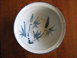 Who made this lovely bowl? Bowl_i10