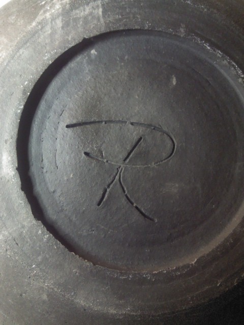 Help ID studio pottery vase marked "R" 910