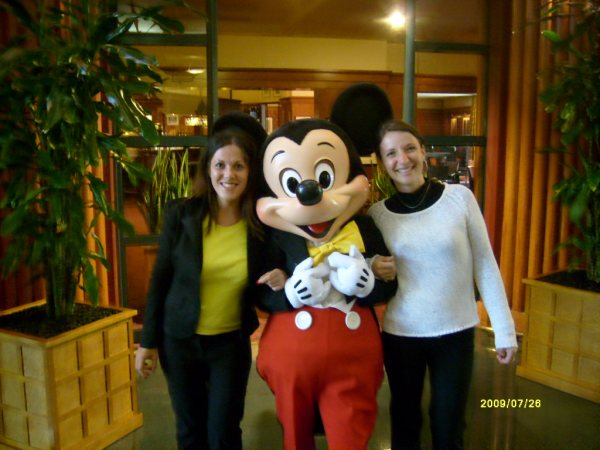 notre petit mickey - Page 9 Stef2011