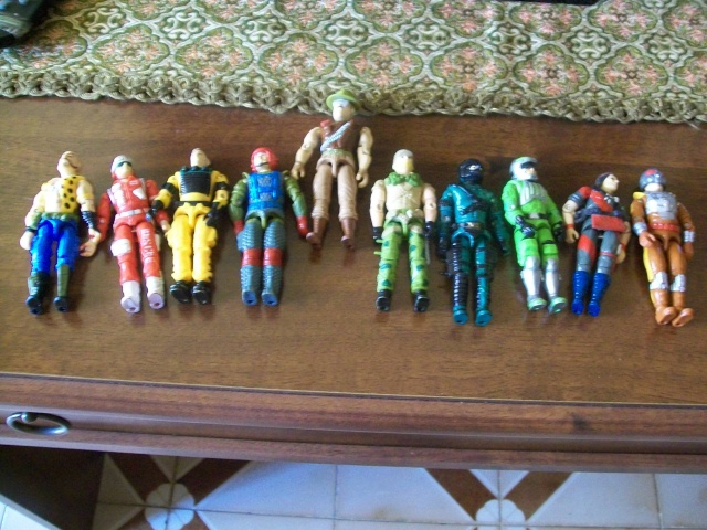 personaggi gi joe piu armi e ecc  vendo intero blocco 00192