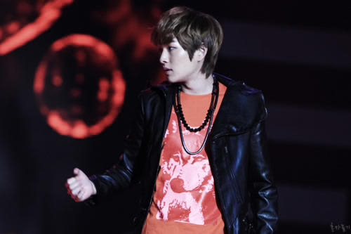 [PHOTO] 111204 ‘The 1st Korea Music Copyright Awards - ONEW Tumbl311