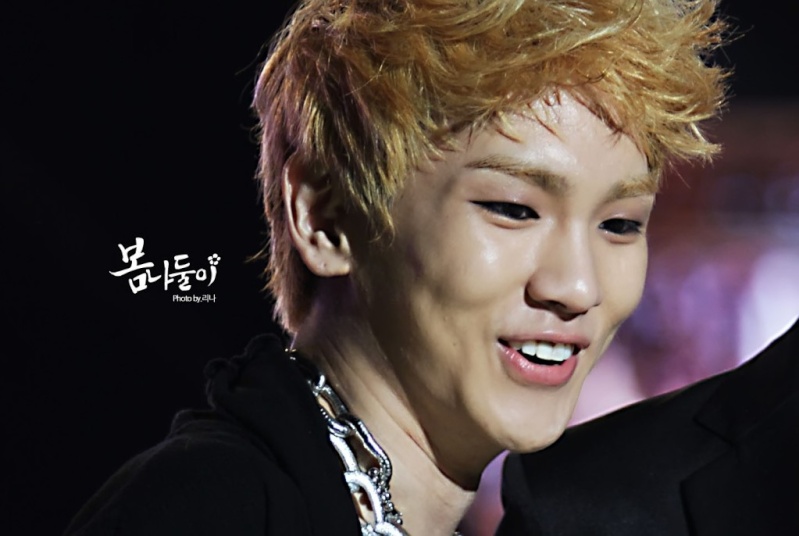 Key @Hallyu Wave Dream Concert (03.10.2011) 115