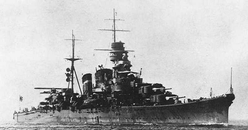 Navires japonais de la Seconde Guerre Mondiale Aoba_110